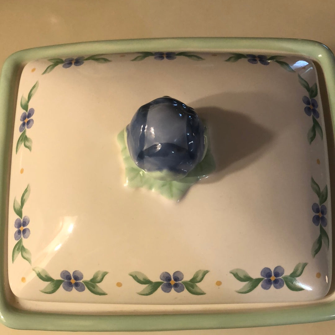Pfaltzgraff Large Floral Cannister