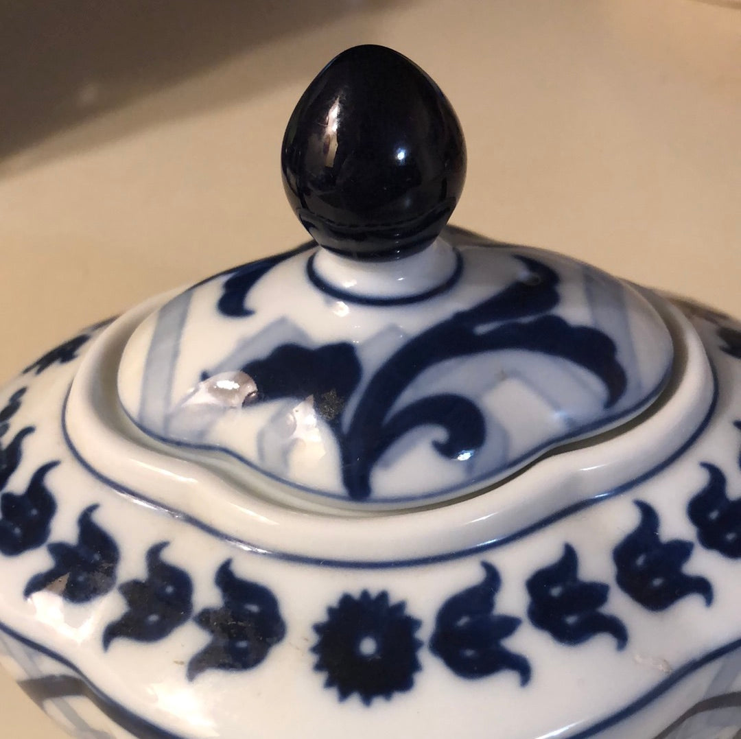 Bombay Chinese Teapot Blue White