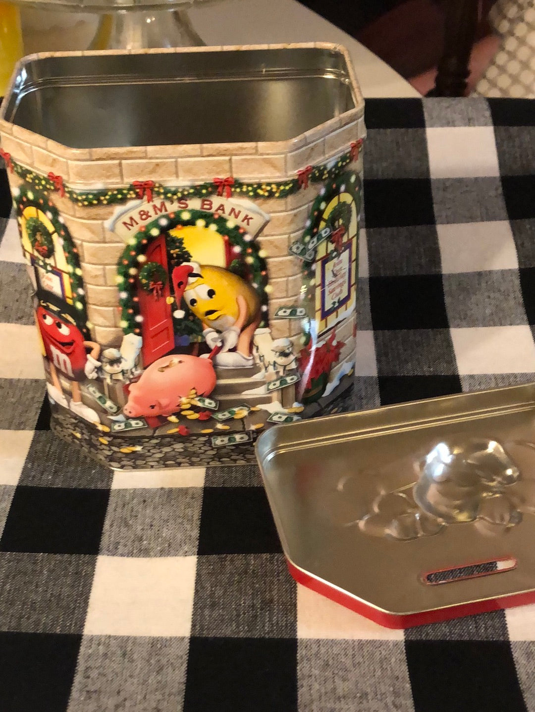 M and M’s Collectable Tin Bank