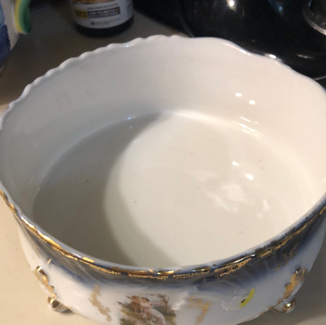 Footed Flo Blu Bowl
