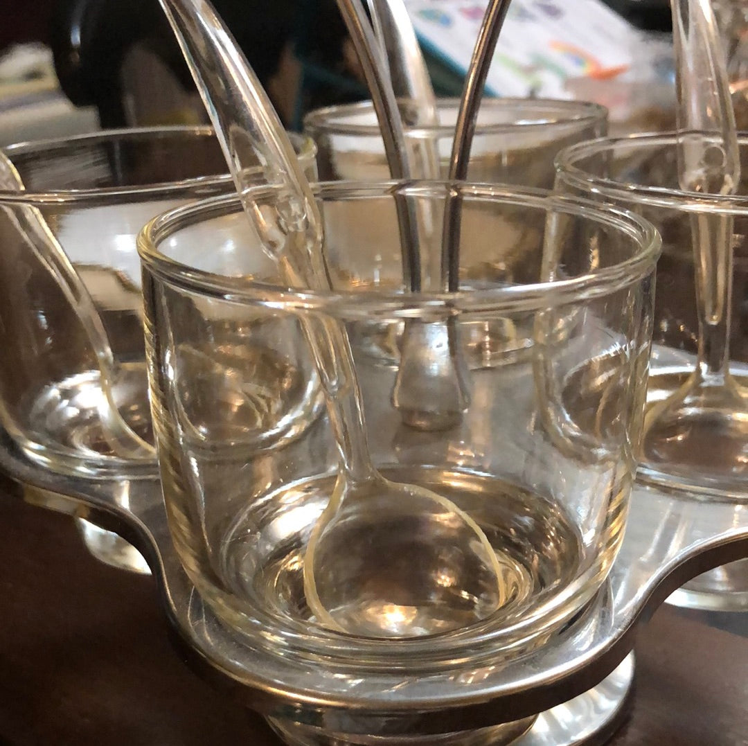 MCM rotating Condiment Server