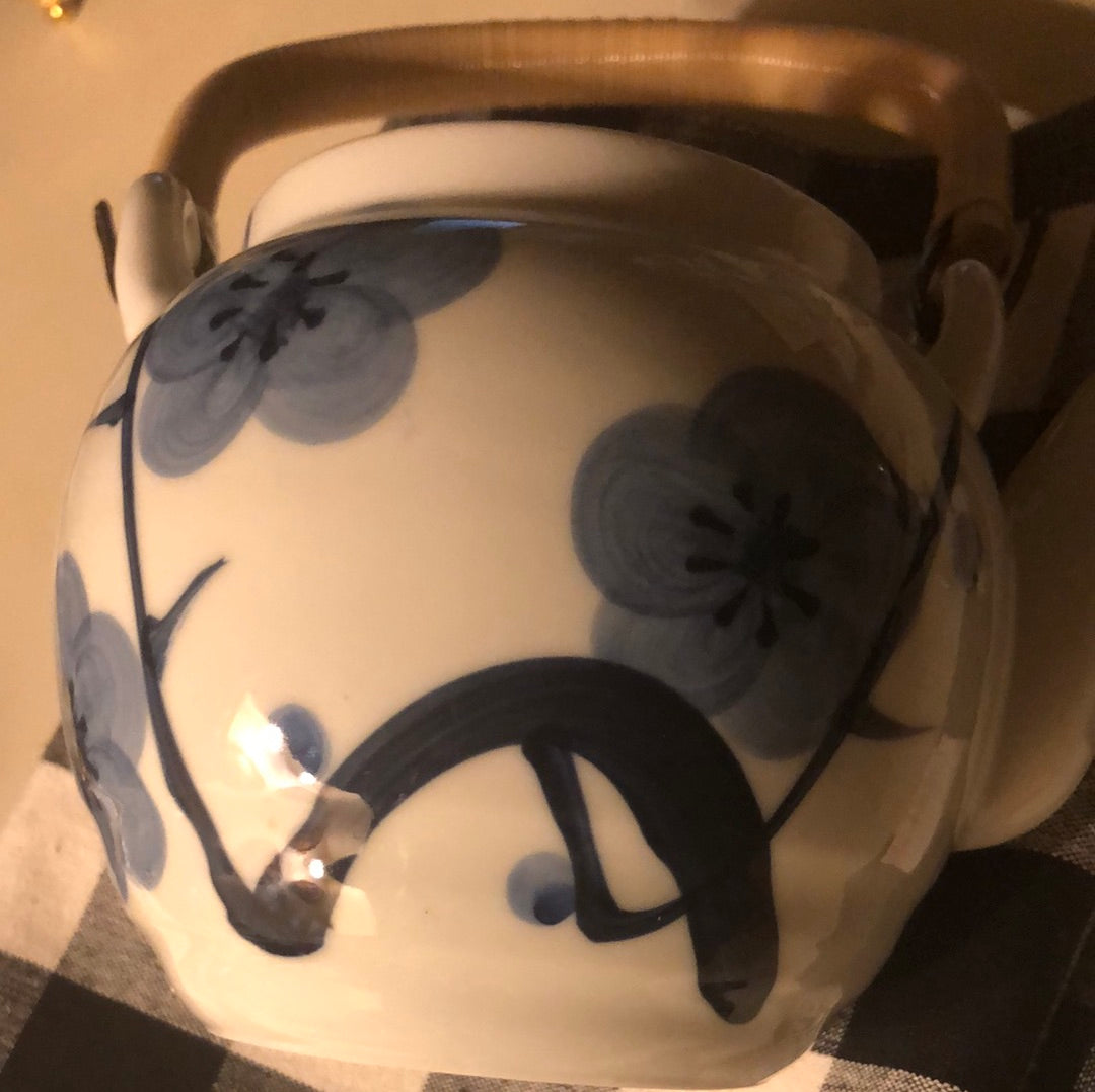 Flo Blue Teapot