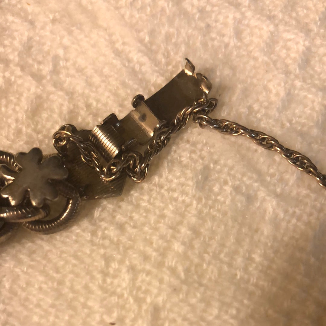 Bracelet with Shamrocks Vintage