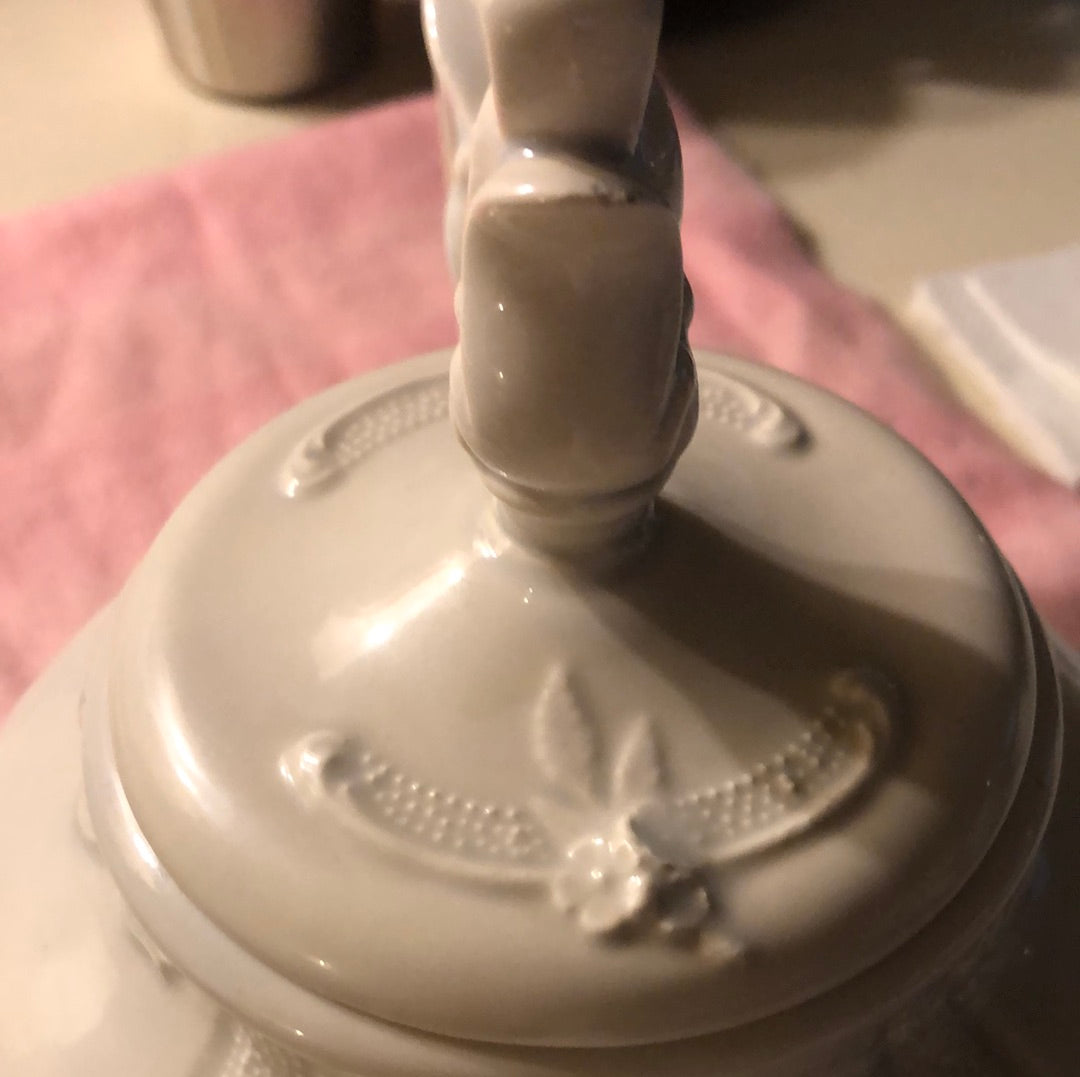 Lima Victorian Teapot VTG 1966