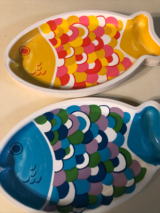 1970’s Vintage Plastic Full Color Fish Plates